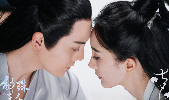 探秘小巷獨(dú)特小店，劉凱威與楊冪新劇揭曉！