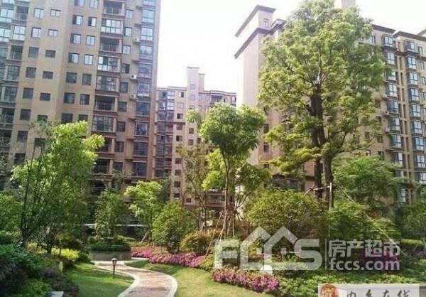 內(nèi)鄉(xiāng)左岸皇朝最新動態(tài)，時尚潮流引領(lǐng)者的新地標(biāo)揭秘