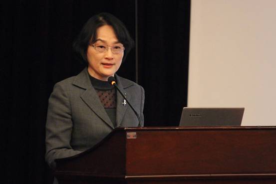 演員秦樾,演員秦樾，從舞臺(tái)到熒屏，變化中的自信與成就之光