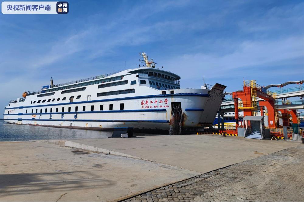 臺風(fēng)影響下的海南高鐵動態(tài)與小巷特色小店探索