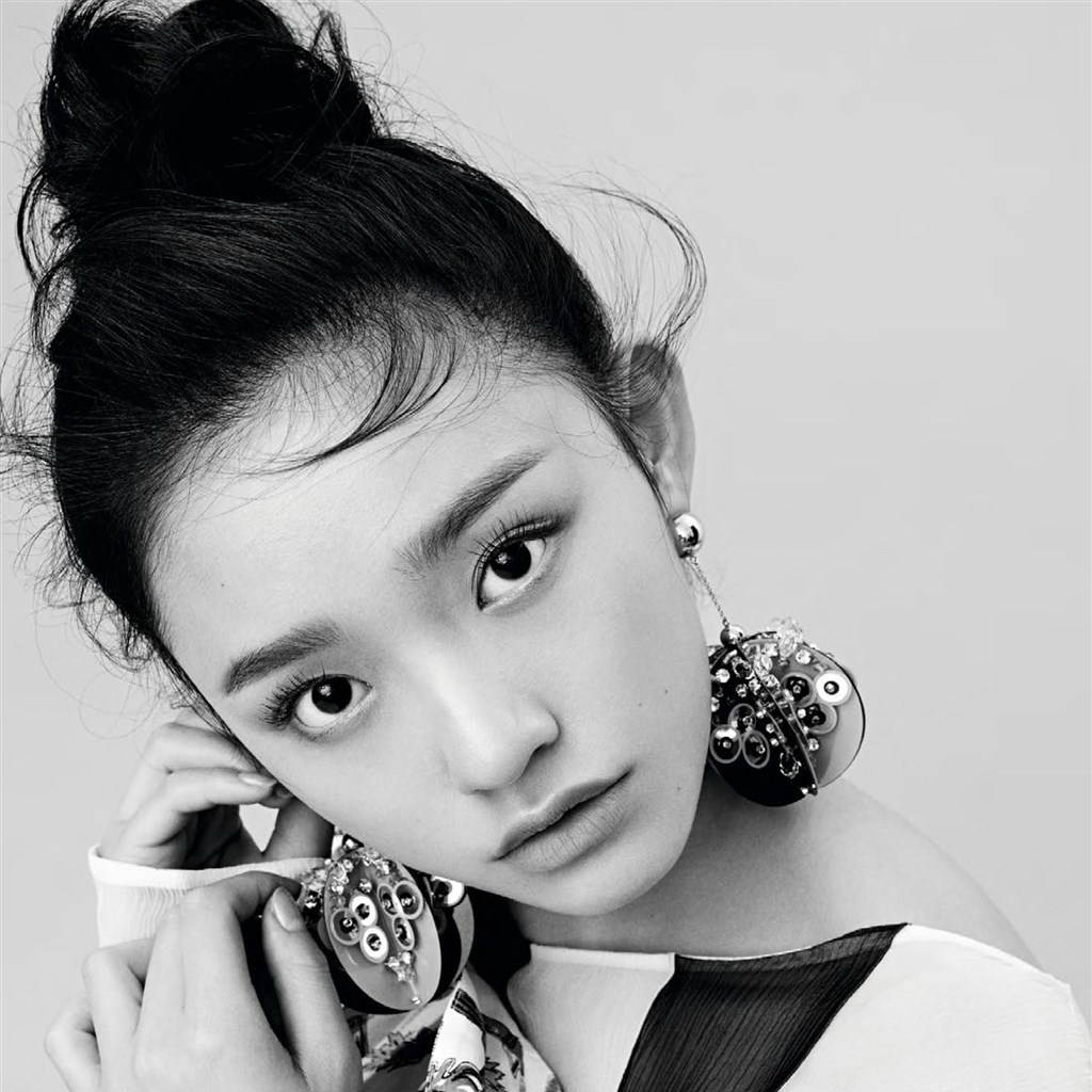 多維度視角下的林允個人資料探討