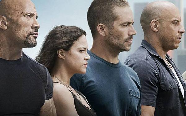 激情盛宴，自然美景與激情圖片、小說、電影的探索之旅