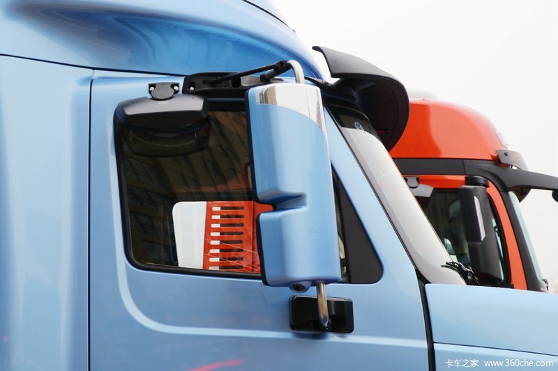 最新自動(dòng)擋牽引車頭引領(lǐng)物流與運(yùn)輸業(yè)革新風(fēng)潮