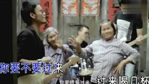 張?zhí)J葦最新客家話視頻，親情與友情的溫馨日常