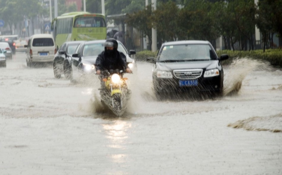 南方暴雨實時報道與案例分析，最新消息視頻匯總