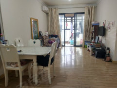 悅達悅龍灣最新房價揭秘與小巷特色小店探訪